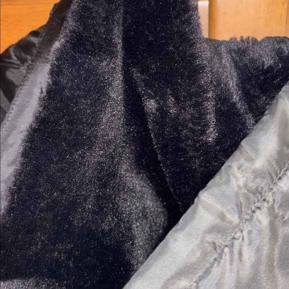 Swiss Tech Girls Black Puffer Jacket size 7/8 - Picture 5 of 5